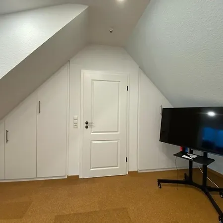 Semesterbostad 6010 Hollige 20